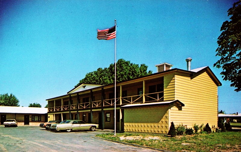 Cadet Motor Inn - Vintage Postcard (newer photo)